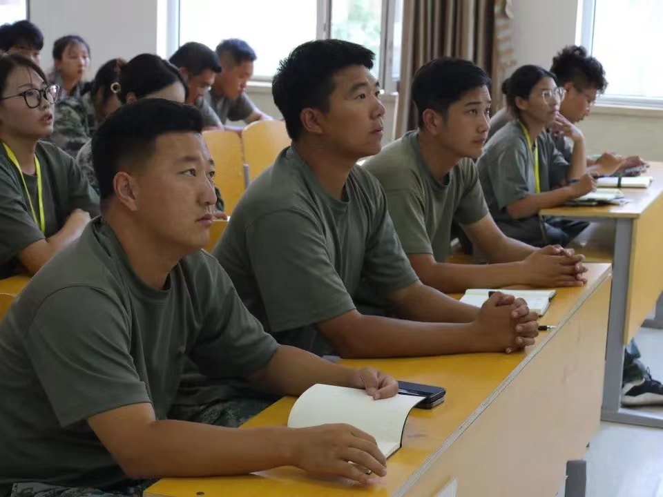 best365体育官网登录入口组织召开生命大于一切排查回访与危机干预培训会