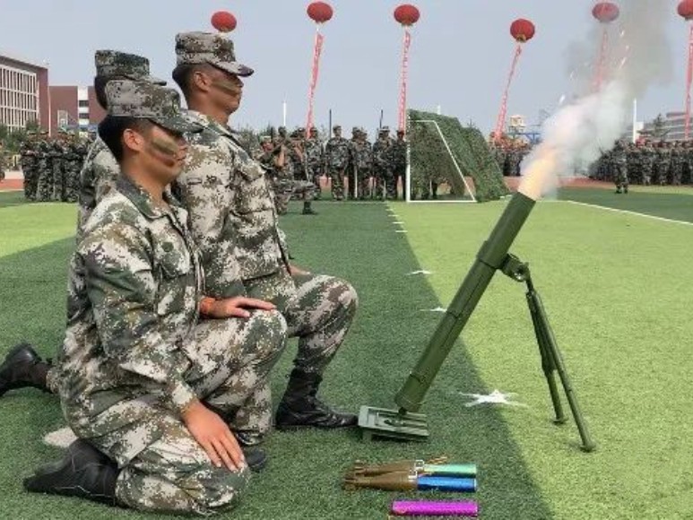 best365体育官网登录入口隆重召开2023级新生军训结营式暨开学典礼