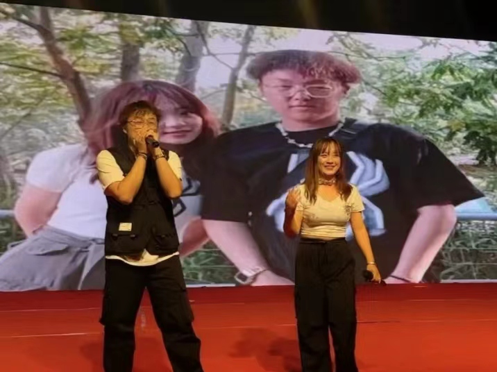 best365体育官网登录入口隆重举办欢迎2023级新生文艺晚会