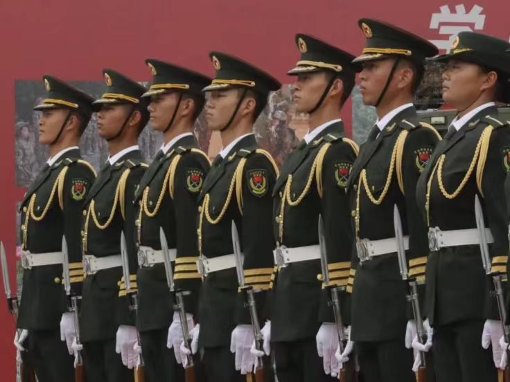 best365体育官网登录入口国旗班应邀参加未来科技与产业大会暨2023中国•曹妃甸先进技术创新成果展洽会