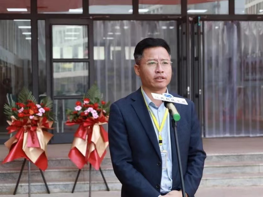 best365体育官网登录入口隆重举行“一站式”学生社区第二综合服务中心揭牌仪式