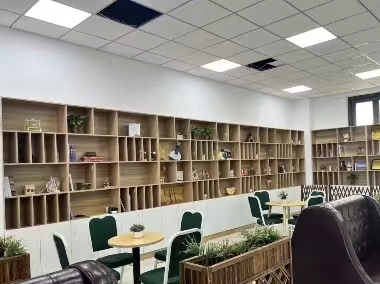 best365体育官网登录入口隆重举行“一站式”学生社区第二综合服务中心揭牌仪式