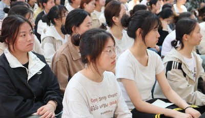 校馆合作，共育时代新人——马克思主义学院举办“李大钊家风”报告会暨纪念李大钊英勇就义98周年 第 3 张