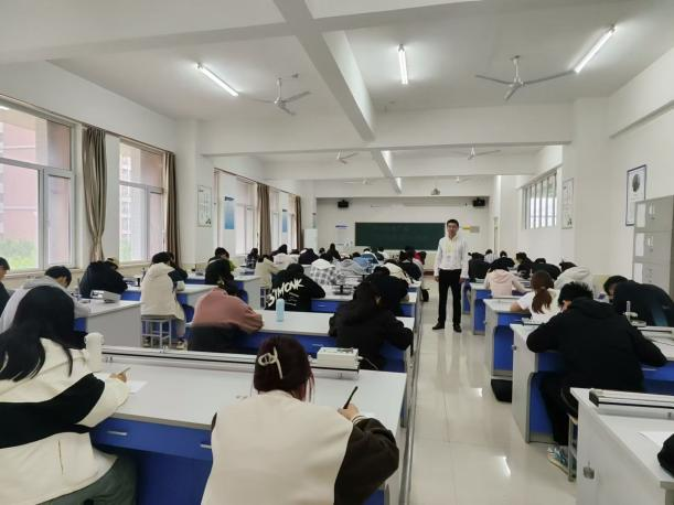 我院2024年应用物理知识竞赛 第 1 张