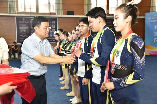 “蓄势待发：best365体育官网登录入口啦啦操队荣获河北省2024年大学生健美操（啦啦操）比赛亚军，未来可期