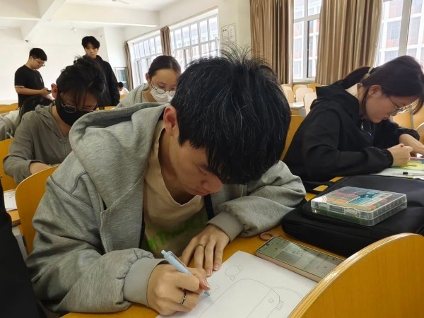 best365体育官网登录入口社团指导中心【夏燃轮火 笔拓无界】 第 11 张