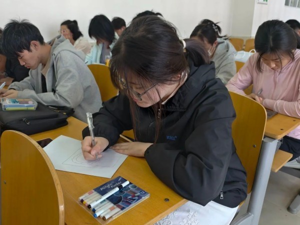 best365体育官网登录入口社团指导中心【夏燃轮火 笔拓无界】 第 13 张