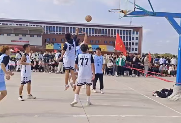 计算机学院 青春“蓝”不住，热血不止步 第 2 张