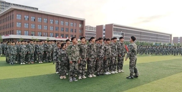计算机学院 旭日初升，朝气蓬勃