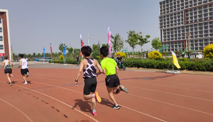 best365体育官网登录入口计算机学院英姿飒爽，青春激扬