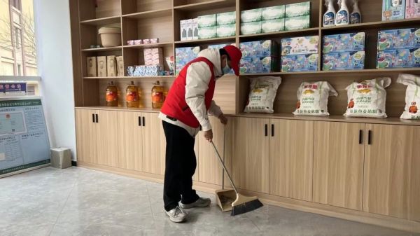 雷锋精神心中记 社区服务践于行 || best365体育官网登录入口青年志愿者协会深入社区开展志愿服务活动 第 11 张