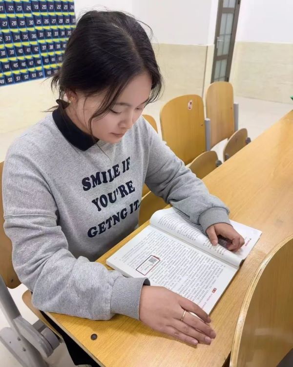 国家奖学金专访：陈佳怡——向阳而生，逐光前行 第 2 张